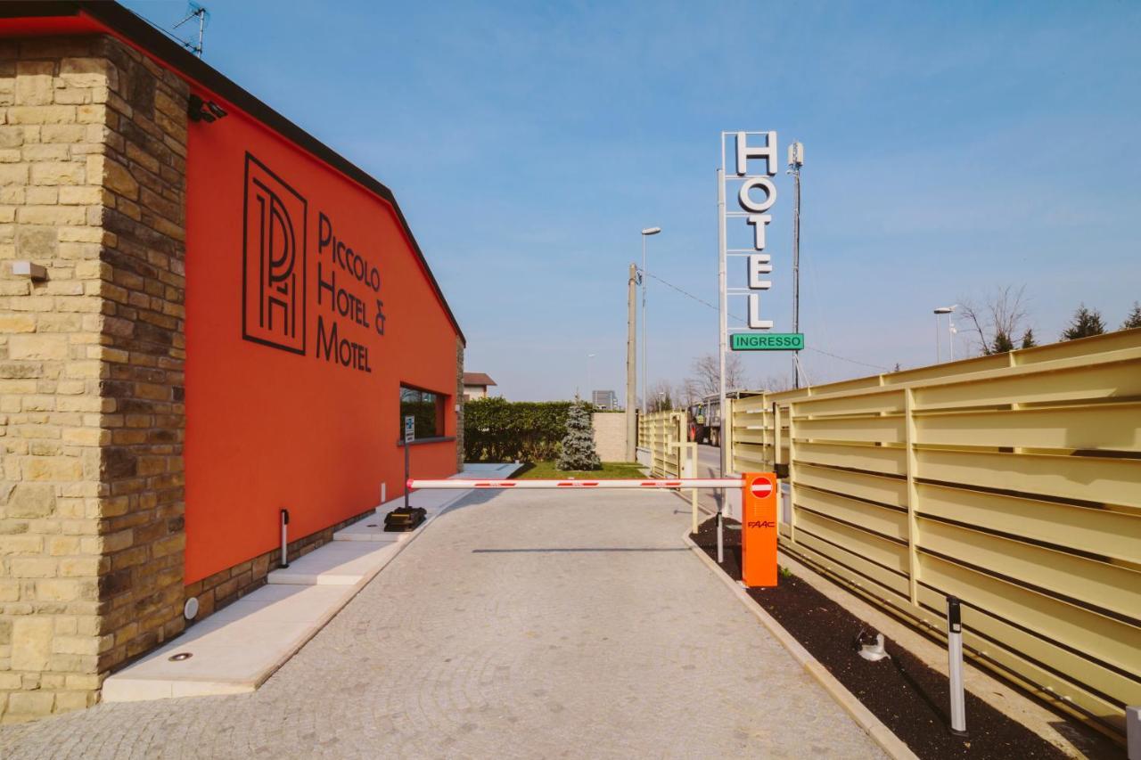 Piccolo Hotel Palosco Bagian luar foto