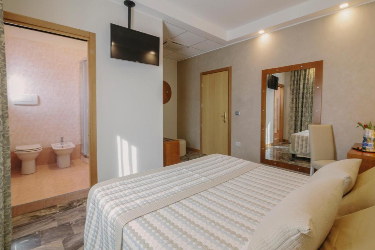 Piccolo Hotel Palosco Bagian luar foto