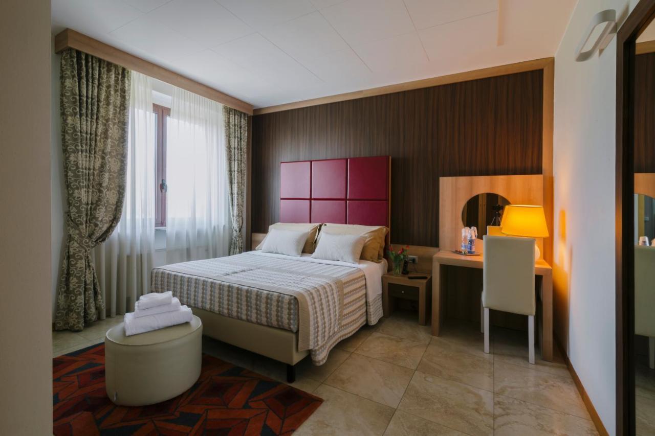 Piccolo Hotel Palosco Bagian luar foto